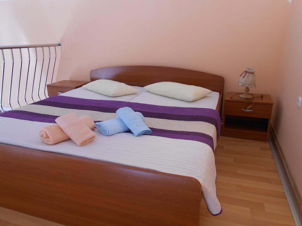 Villa Apolonija Zára Szoba fotó